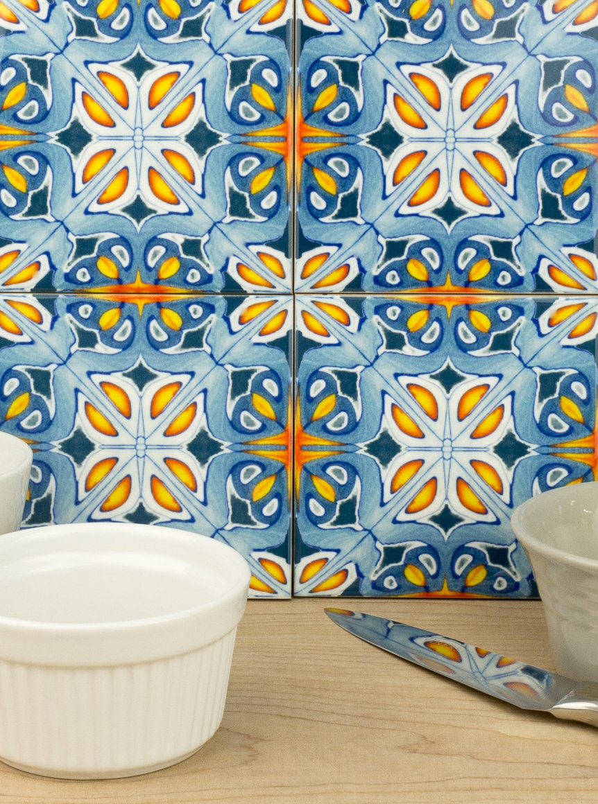 Alhambra Tile - flower centre